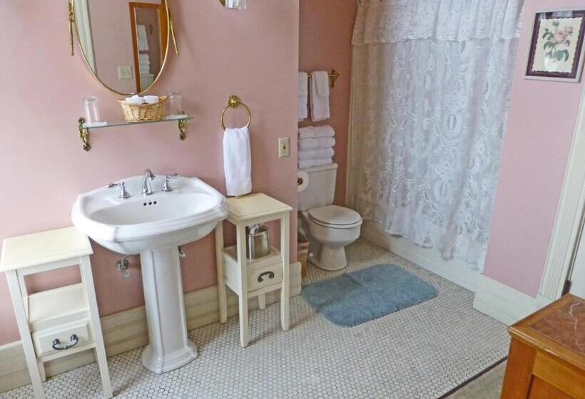 בית מלון כפרי Victorian Inn