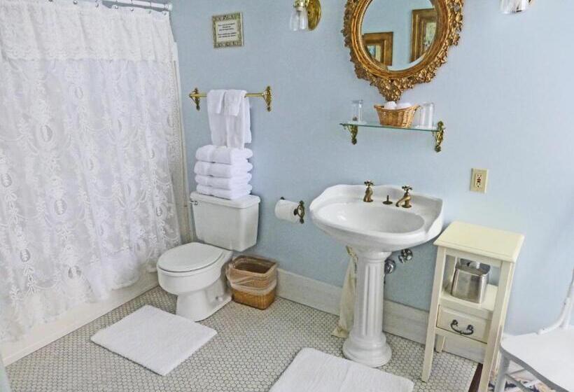 בית מלון כפרי Victorian Inn