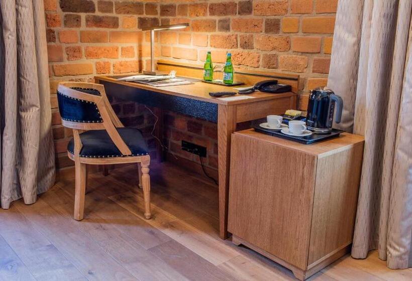 בית מלון כפרי Zamek Topacz