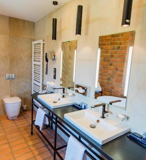 בית מלון כפרי Zamek Topacz