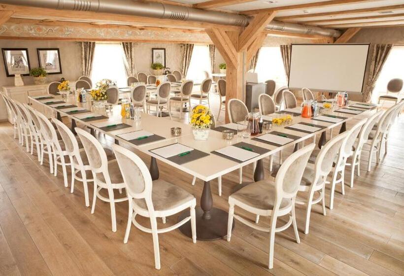 בית מלון כפרי Zamek Topacz