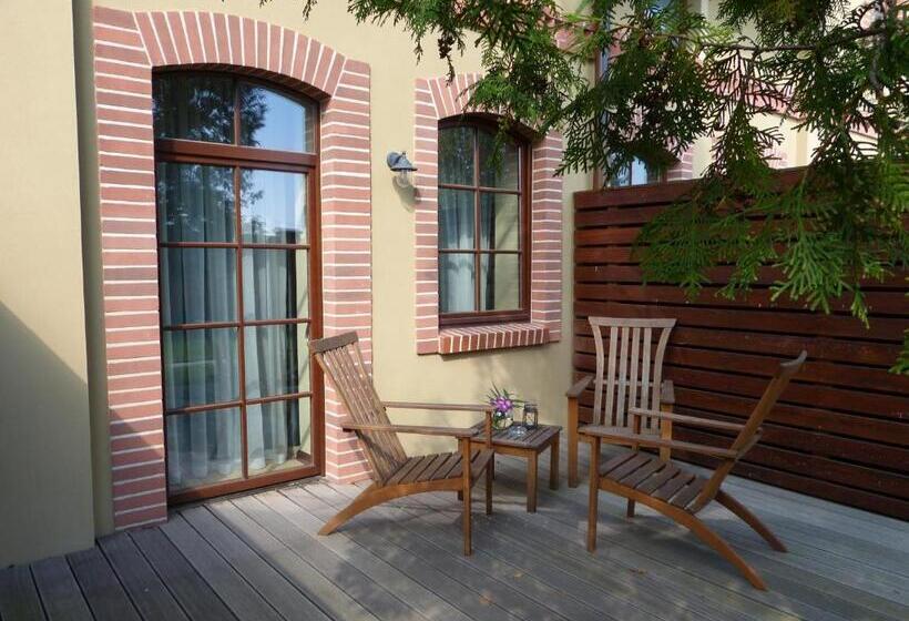 בית מלון כפרי Zamek Topacz