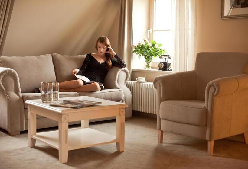 בית מלון כפרי Zamek Topacz