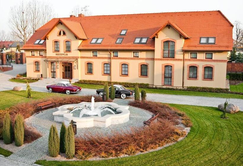 בית מלון כפרי Zamek Topacz