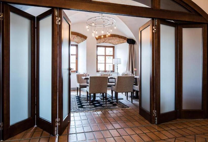 בית מלון כפרי Zamek Topacz