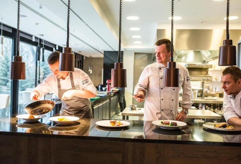 בית מלון כפרי Zamek Topacz