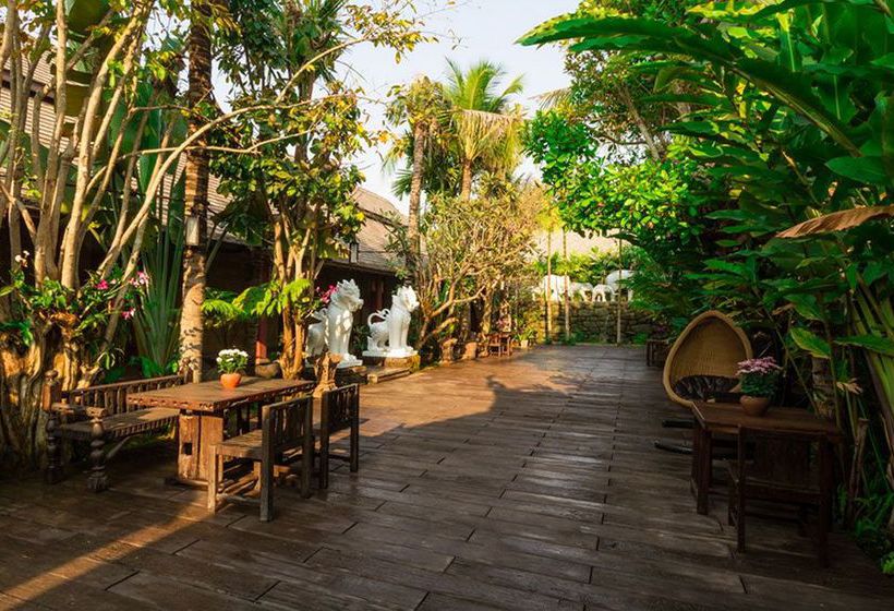 Laan Mai Fai Chang Resort