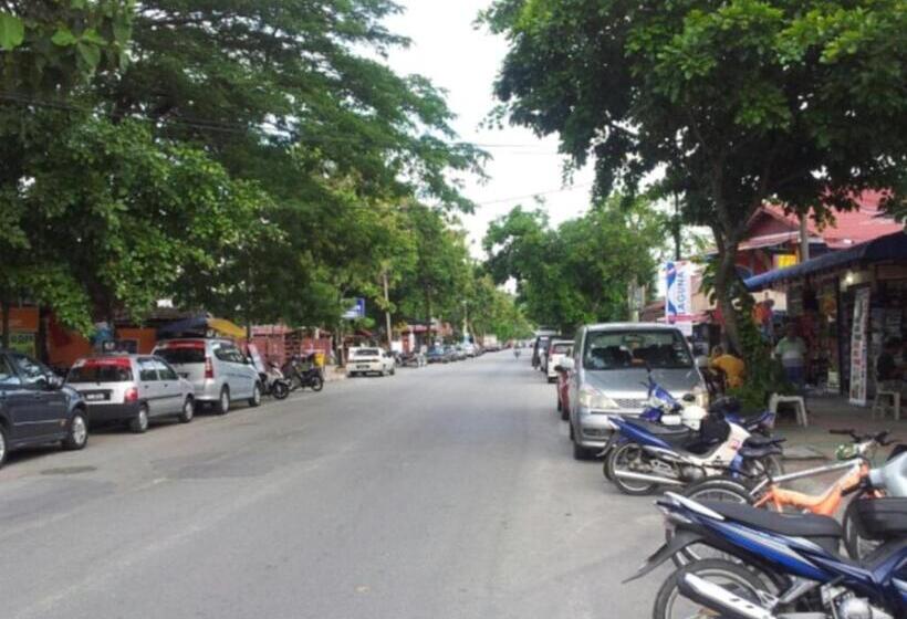 فندق على الطريق Huda Inn