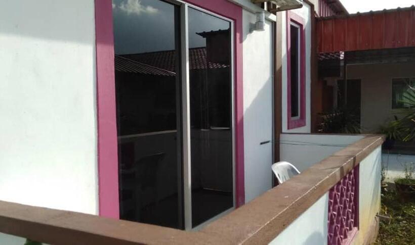 فندق على الطريق Huda Inn