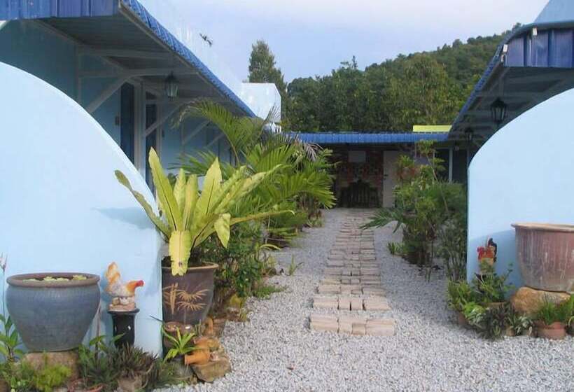 Мотель The Box Chalet