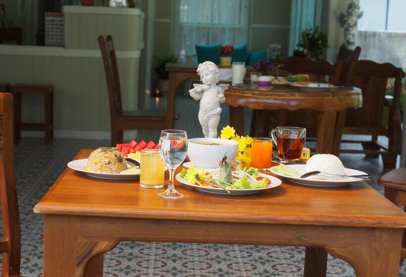 My Home Lantawadee Resort