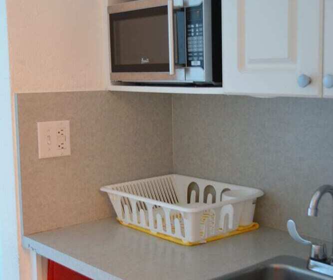 New Point Miami Beach Apartments