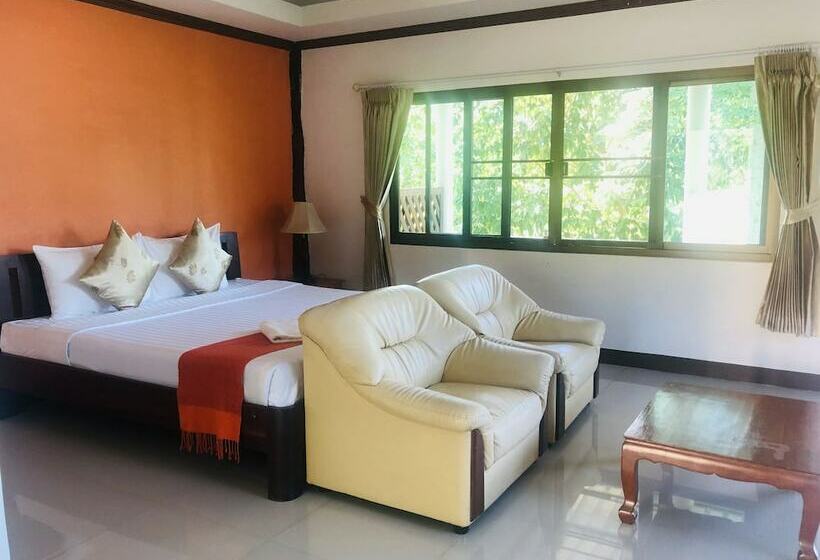 Pechmaneekan Beach Resort