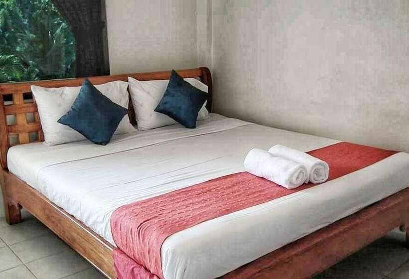 Pechmaneekan Beach Resort