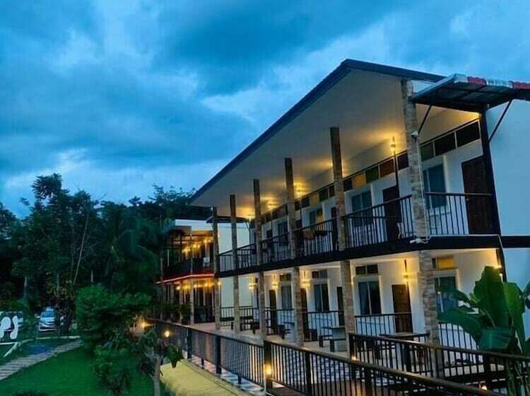 Pechmaneekan Beach Resort