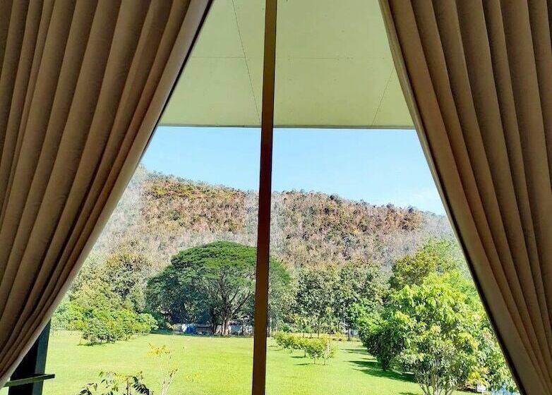 Pechmaneekan Beach Resort