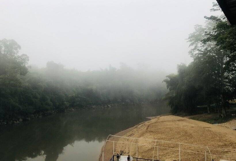 Pechmaneekan Beach Resort