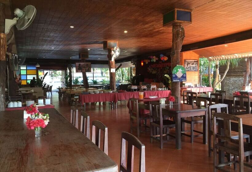 Pechmaneekan Beach Resort