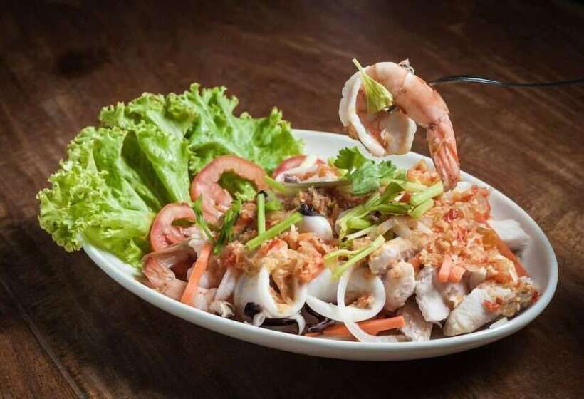 Pechmaneekan Beach Resort