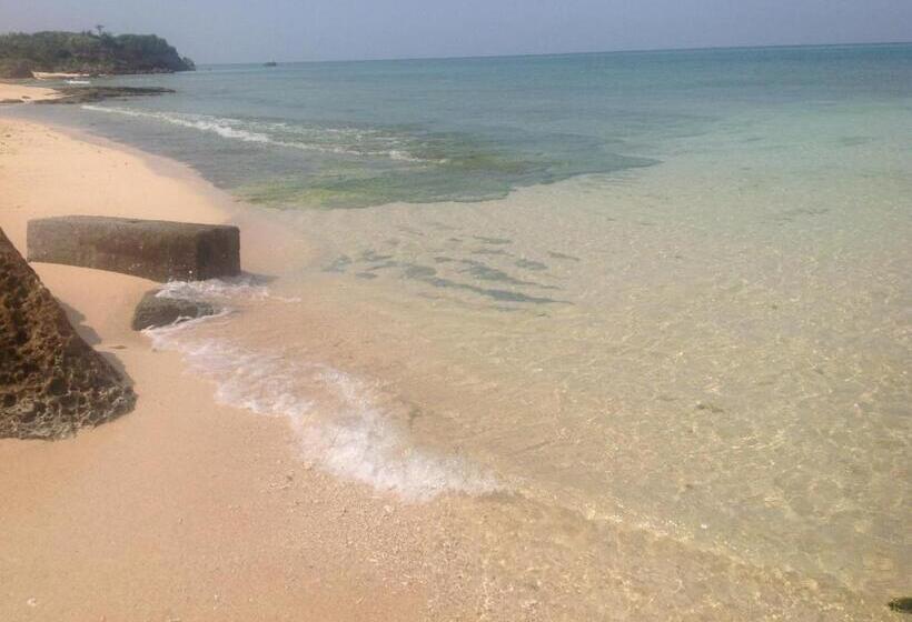 Пансион Milk Ya Women Only Guest House