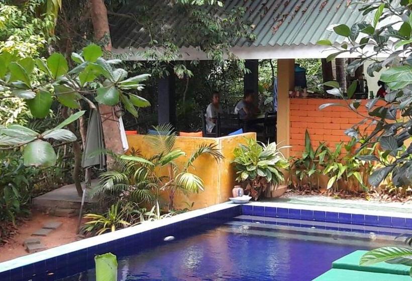 بنسيون Randoni Villa