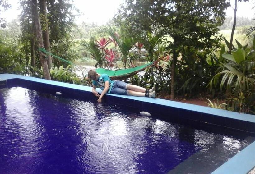 بنسيون Randoni Villa