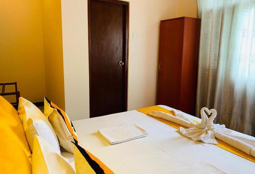 بنسيون Sam's Guest House