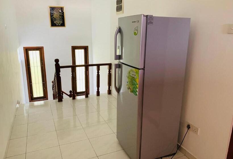 بنسيون Sam's Guest House