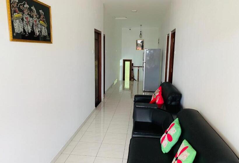 بنسيون Sam's Guest House