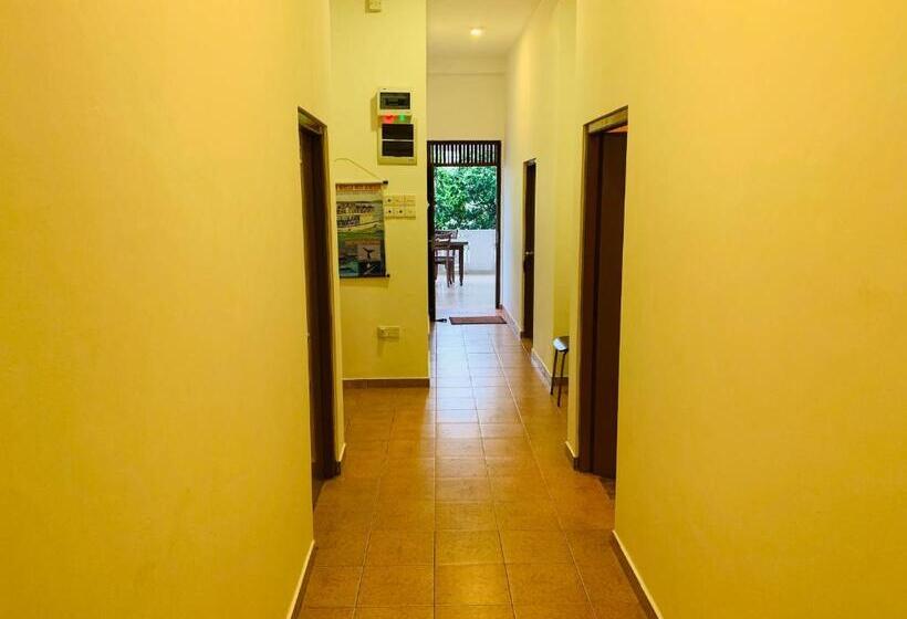 بنسيون Sam's Guest House