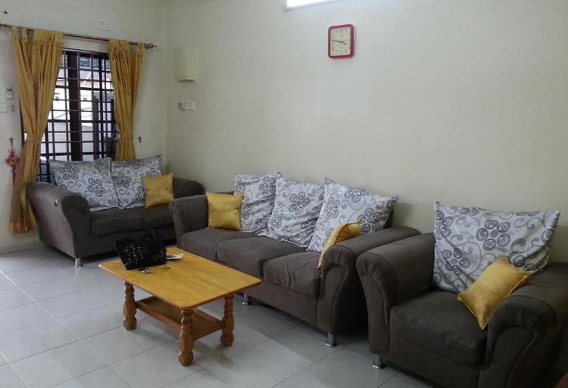 بنسيون Woolley Ipoh Garden Homestay