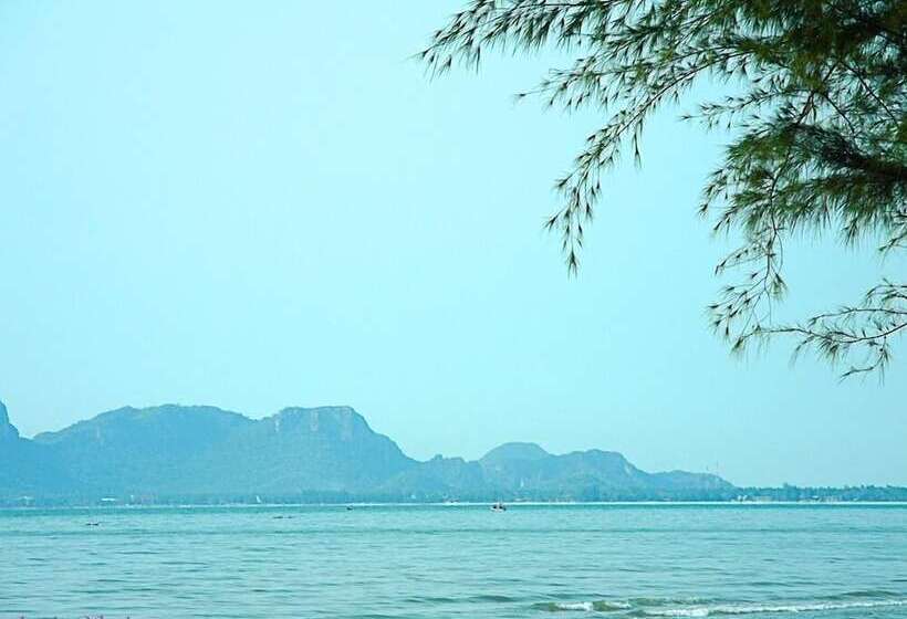 Pranmanee Beach Resort