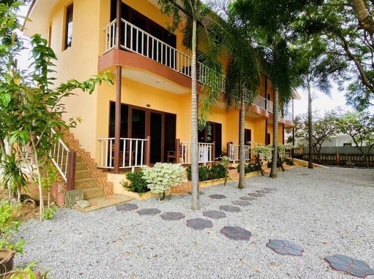 Pranmanee Beach Resort