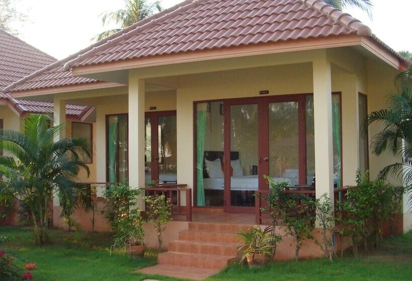 Pranmanee Beach Resort