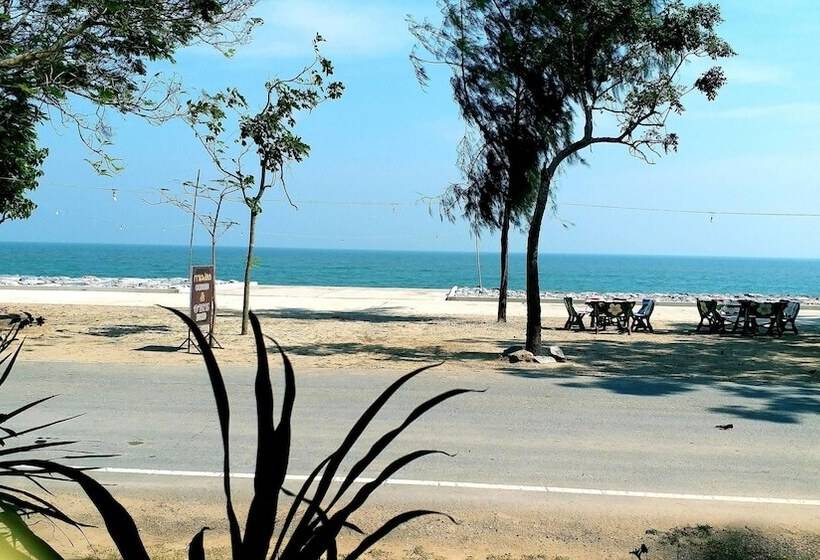 Pranmanee Beach Resort