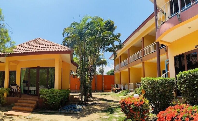 Pranmanee Beach Resort