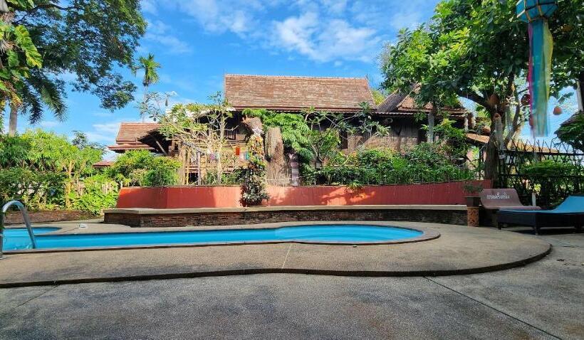 Курорт Club One Seven Gay Men  Chiang Mai