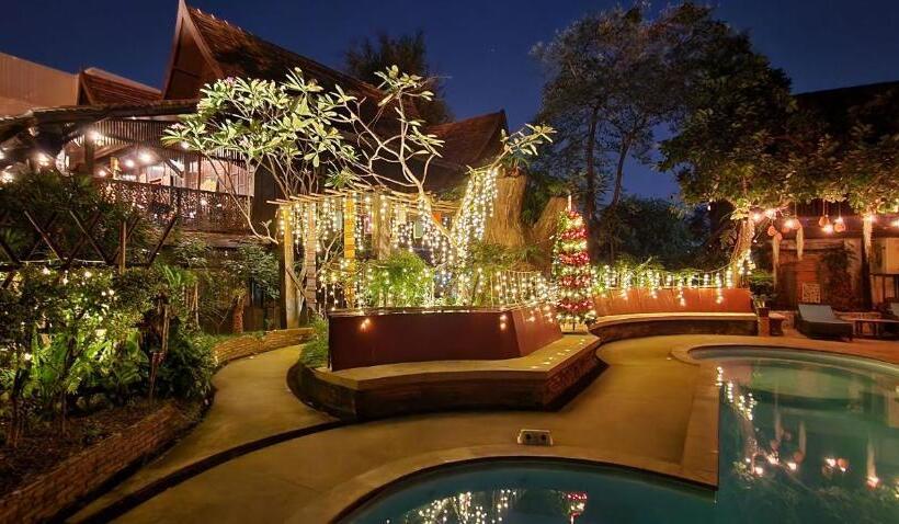 Курорт Club One Seven Gay Men  Chiang Mai