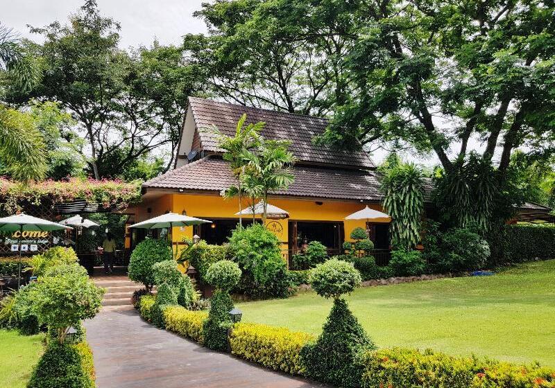 Курорт Papai Country Lodge Sha