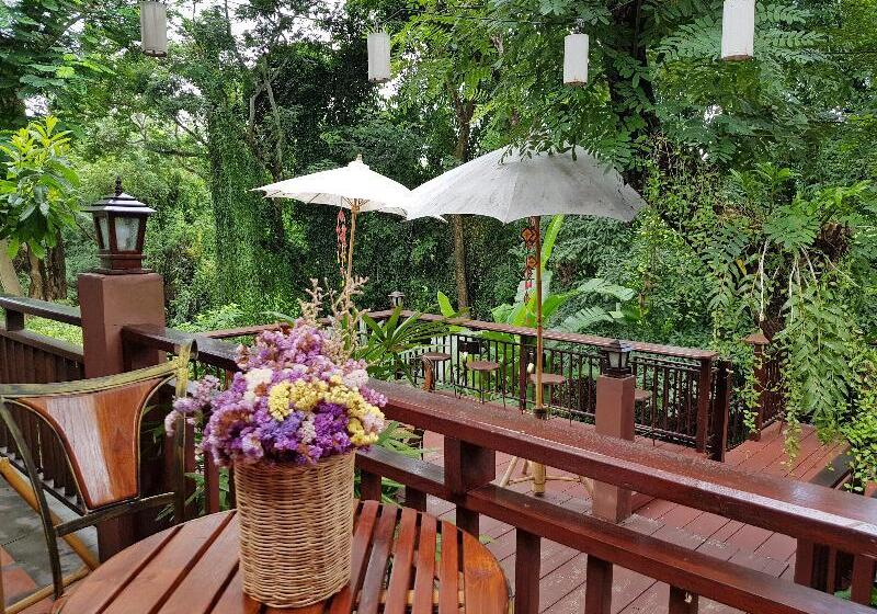 استراحتگاه Papai Country Lodge Sha