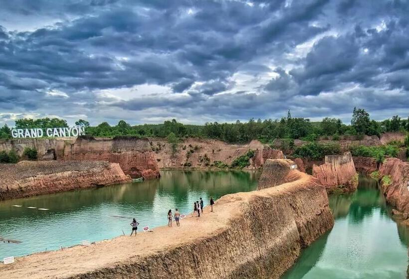 리조트 Ratchapruek Lanna Boutique