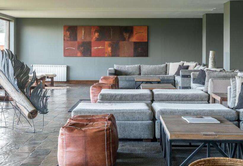 Río Serrano Hotel + Spa