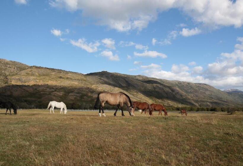 Río Serrano Hotel + Spa