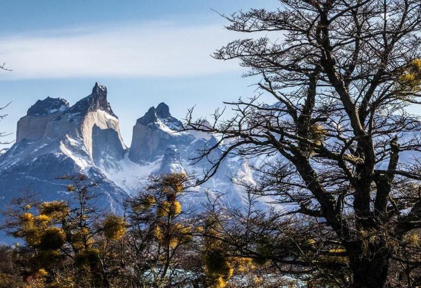 Río Serrano Hotel + Spa