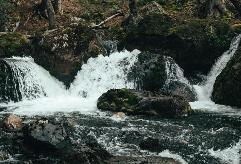 Río Serrano Hotel + Spa