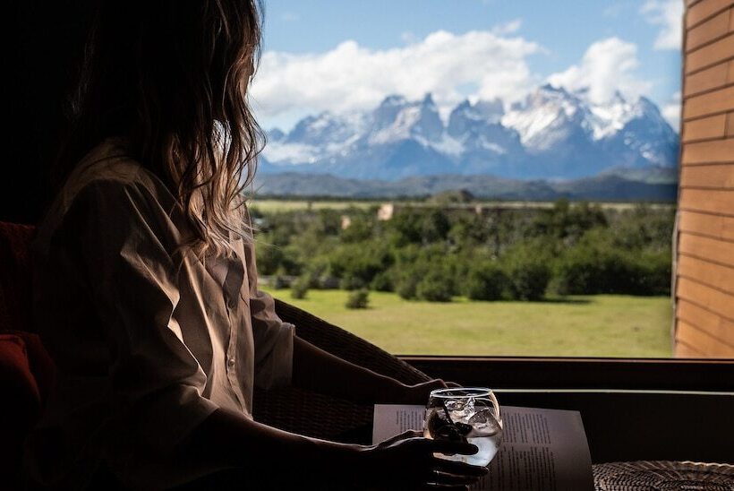 Río Serrano Hotel + Spa