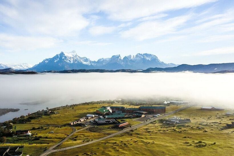 Río Serrano Hotel + Spa