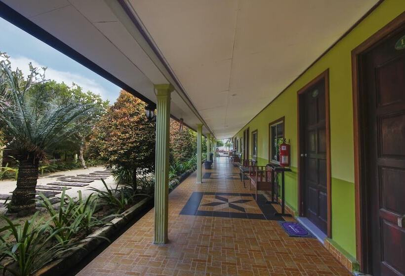 Tanjung Puteri Motel