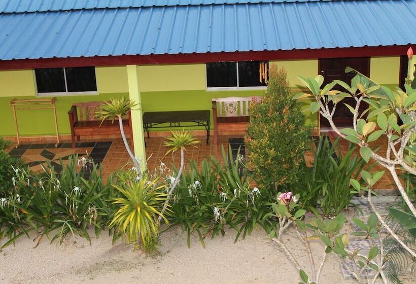 Tanjung Puteri Motel