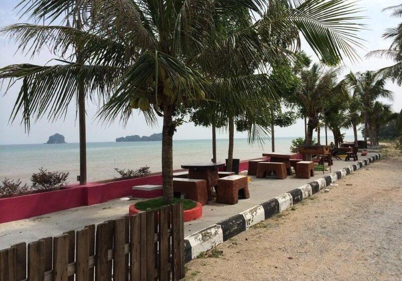 Tanjung Puteri Motel